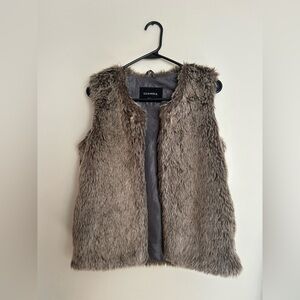 Glamsha Brown Faux Fur Vest